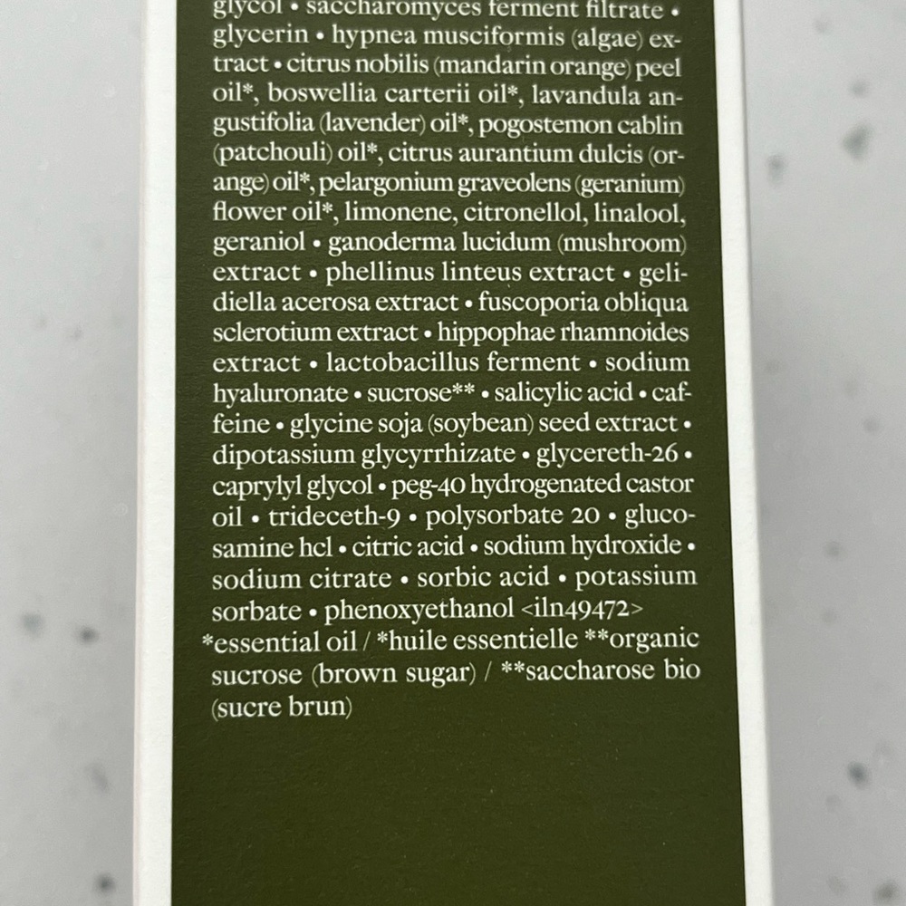 New ORIGINS Mega-Mushroom Relief & Resilience 200ml Soothing Treatment Lotion - Picture 7 of 9